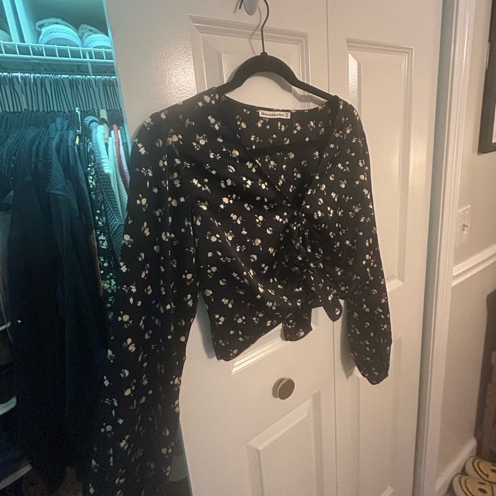 Abercrombie Silk Navy Tie Front Top